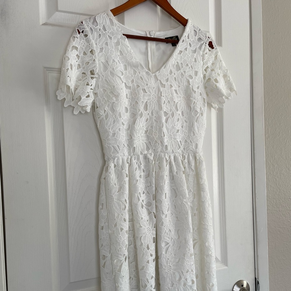 White lace dress